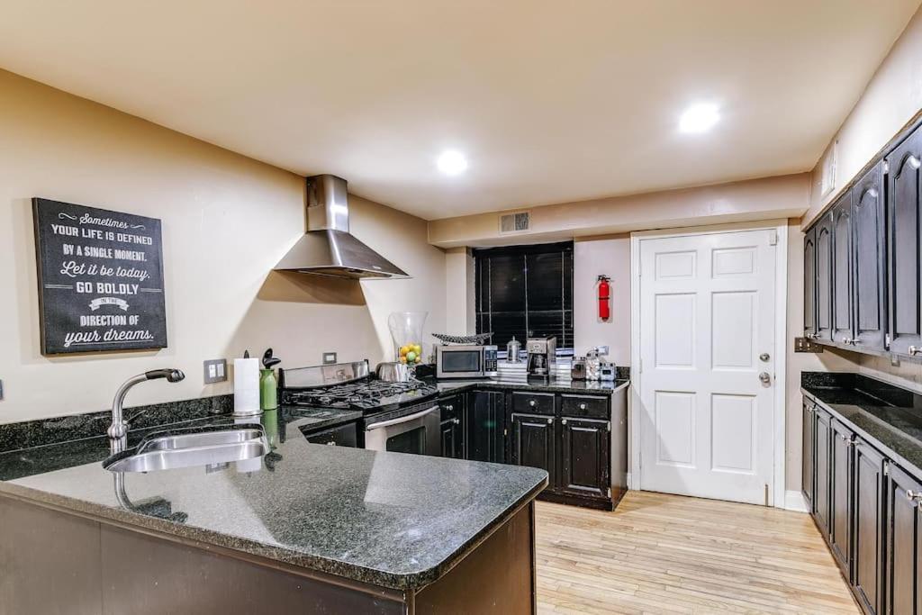 Brownstone In Gold Coast Appartement Chicago Buitenkant foto